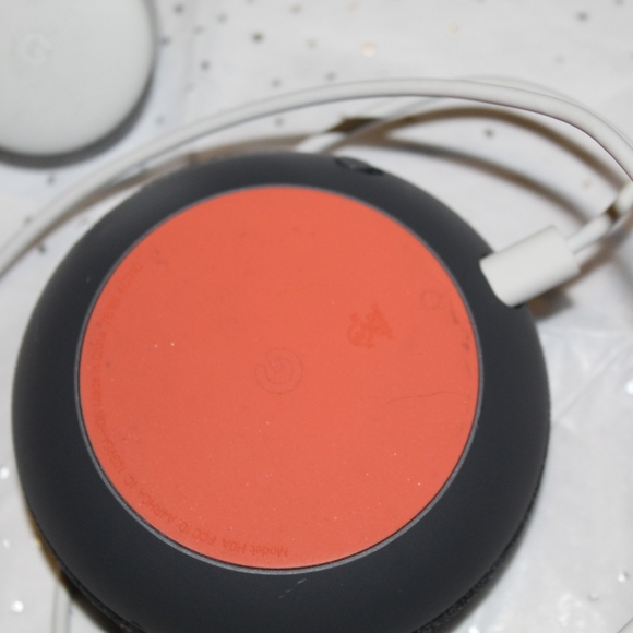 Google Mini - Picture 2 of 2